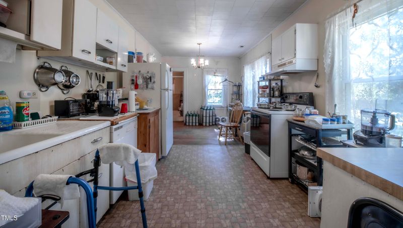 1833 Zebulon Rd, Zebulon, NC 27597