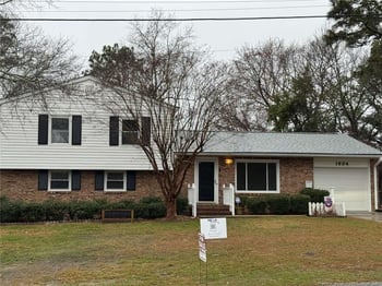 1834 Wendover Dr, Fayetteville, NC 28304