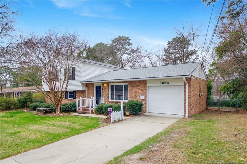 1834 Wendover Dr, Fayetteville, NC 28304