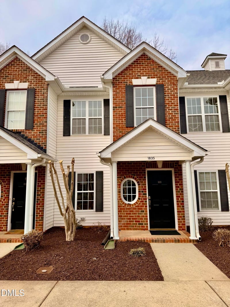 1835 Birmingham Dr, Hillsborough, NC 27278