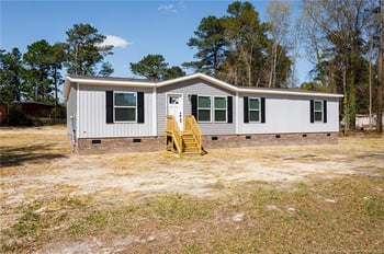 1837 Gumberry Ct, Hope Mills, NC 28348