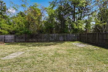 1837 Nuthatch Rd, Fayetteville, NC 28304