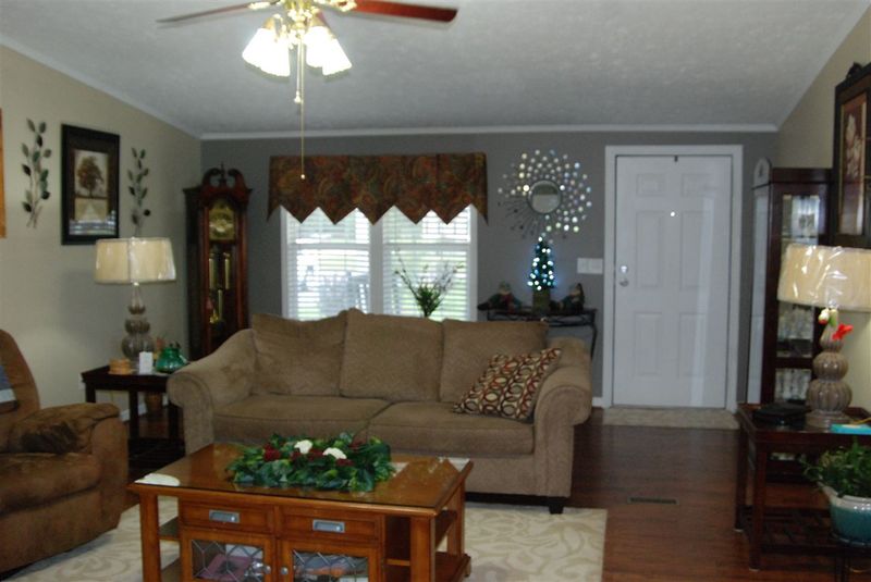 184 Bent Tree Ln, Dunn, NC 28334