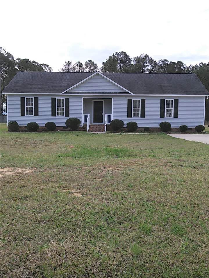 184 Clearwater Dr, Smithfield, NC 27577