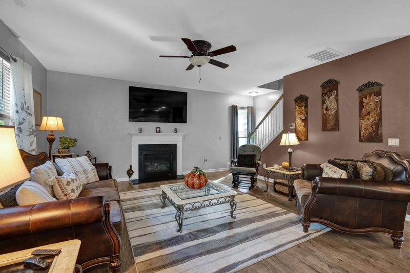 184 W Copenhaver Dr, Clayton, NC 27527