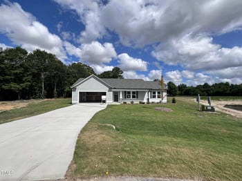 184 Grace Ridge Ct, Benson, NC 27504