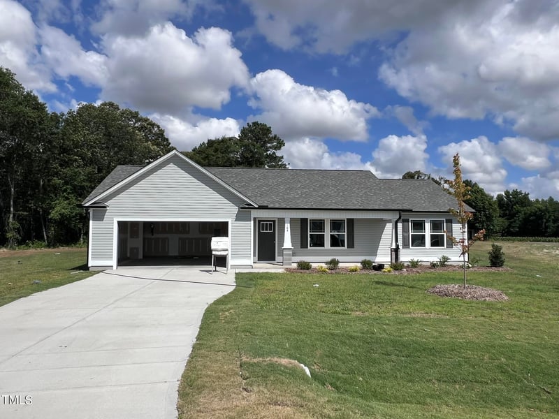 184 Grace Ridge Ct, Benson, NC 27504