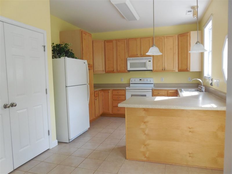 1840 Birmingham Dr, Hillsborough, NC 27278