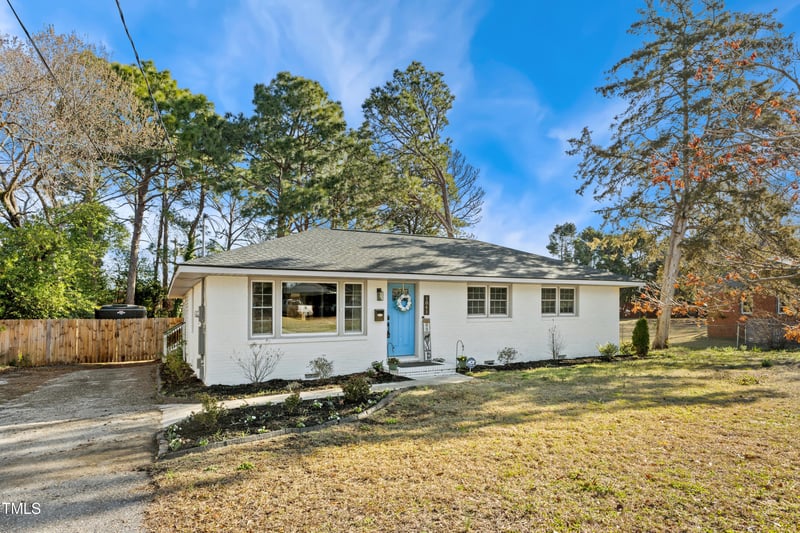1841 Conover Dr, Fayetteville, NC 28304