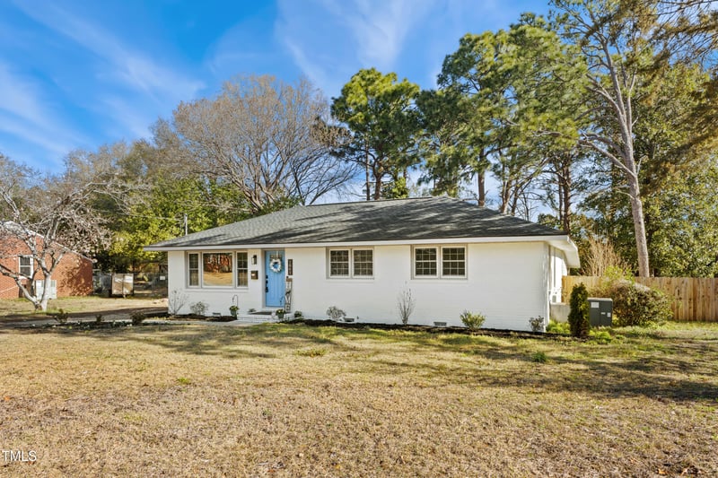 1841 Conover Dr, Fayetteville, NC 28304