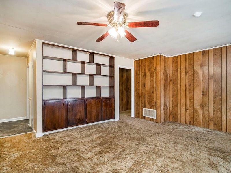 1841 Haw River Hopedale Rd, Burlington, NC 27217