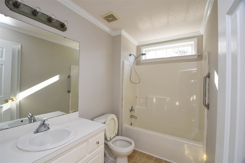 1842 W Cotton Gin Dr, Clayton, NC 27527