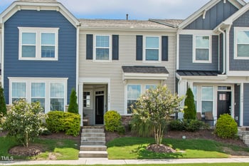 1842 Grassy Falls Ln, Wendell, NC 27591