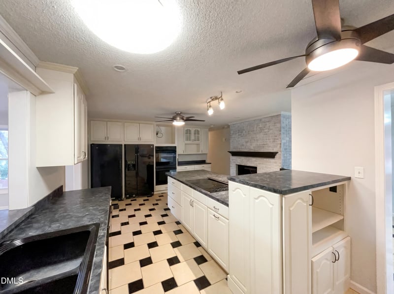 1843 Bryn Mawr Dr, Fayetteville, NC 28304