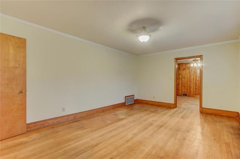 1844 Greentree Rd, Burlington, NC 27217