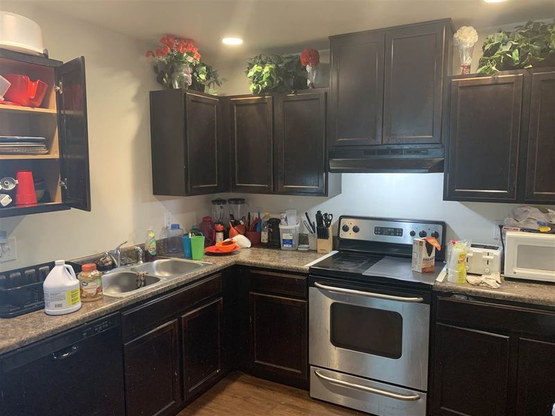 1844 Mayridge Ln, Raleigh, NC 27610