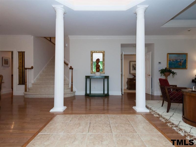 1845 Middlebrook Dr, Raleigh, NC 27615
