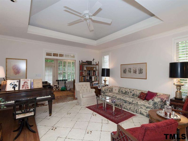 1845 Middlebrook Dr, Raleigh, NC 27615