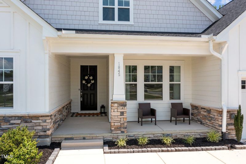 1845 Rothesay Dr, Apex, NC 27502