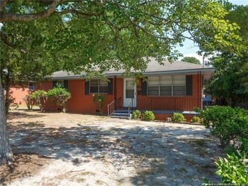 1848 Gola Dr, Fayetteville, NC 28301