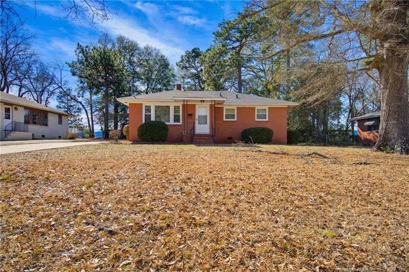 1849 Broadell Dr, Fayetteville, NC 28301