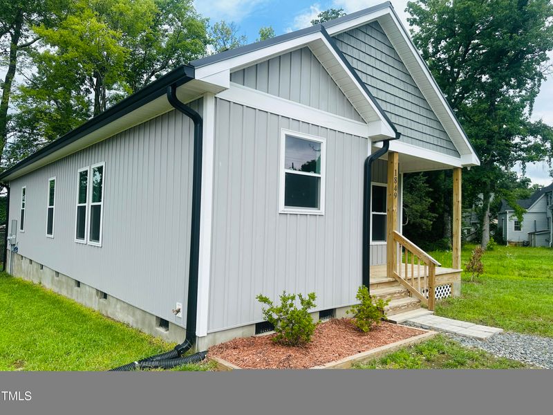 1849 N Main St, Roxboro, NC 27573