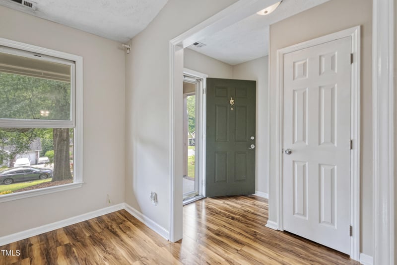 1849 Swann St, Fayetteville, NC 28303