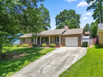 1849 Swann St, Fayetteville, NC 28303