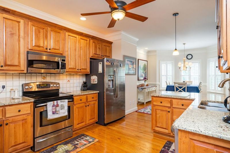 185 Bertram Dr, Clayton, NC 27520