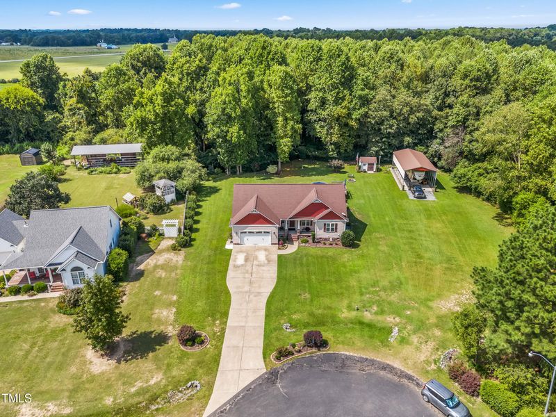 185 Curr Well Dr, Benson, NC 27504