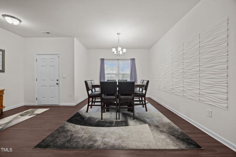 185 Planters Ln, Coats, NC 27521