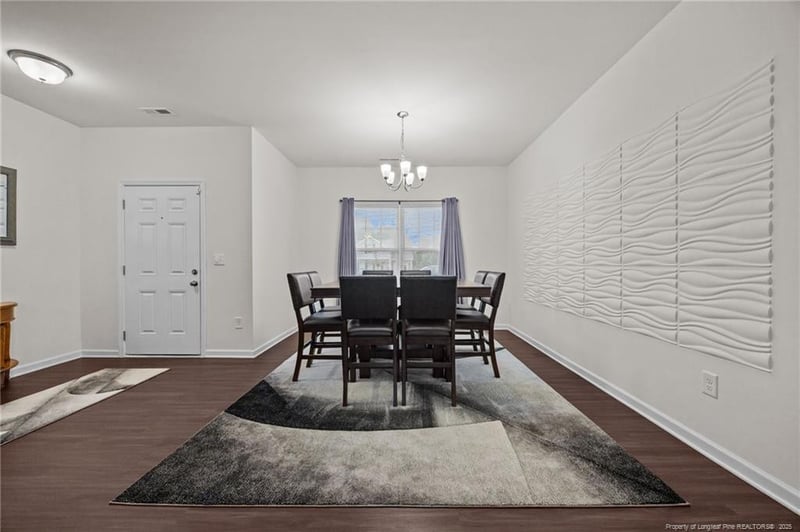 185 Planters Ln, Coats, NC 27521