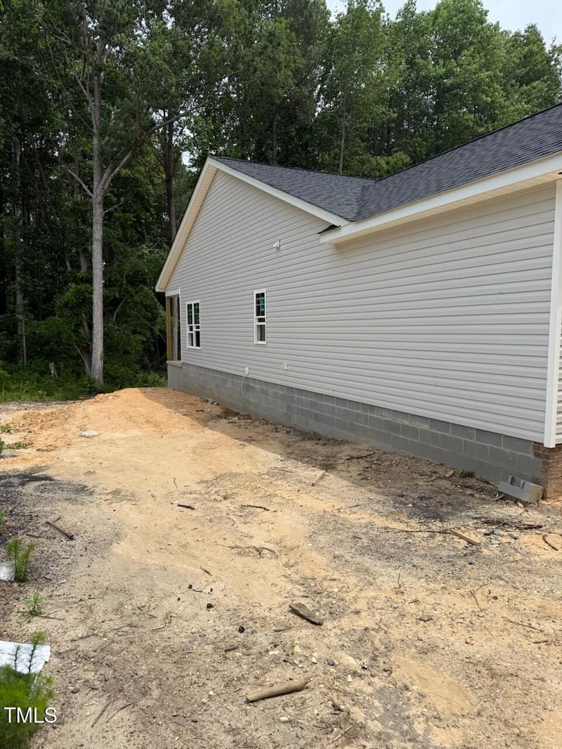 185 Rollins Acres Ln, Lillington, NC 27546