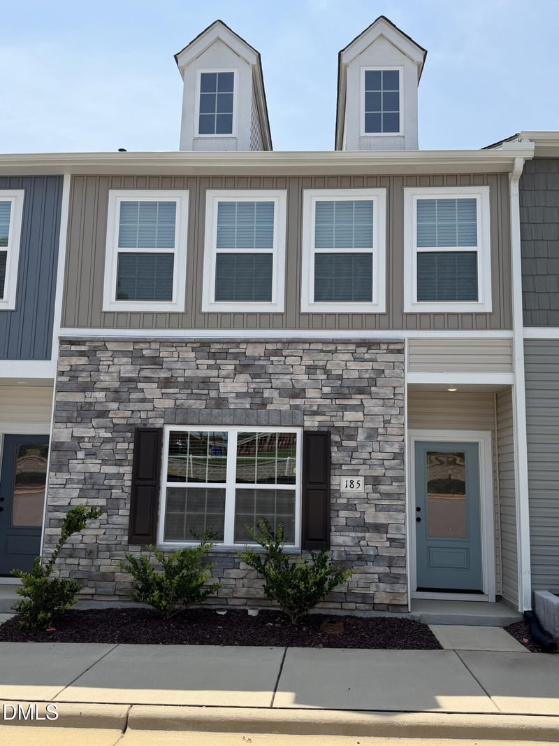 185 Seville Way, Clayton, NC 27520