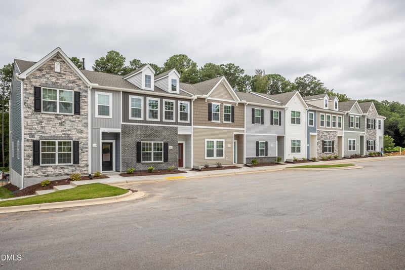 185 Seville Way, Clayton, NC 27520
