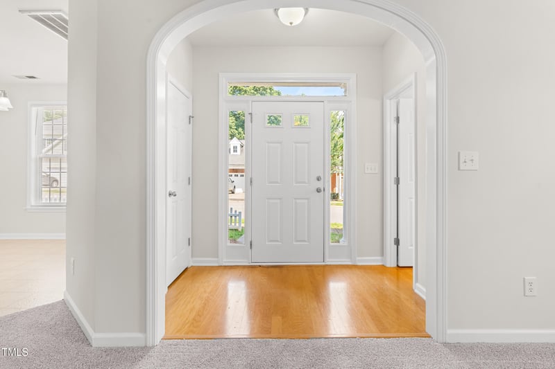 185 Sioux Ln, Clayton, NC 27520