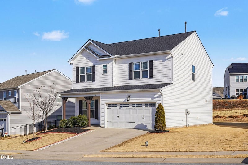 185 Stornoway Ln, Clayton, NC 27527