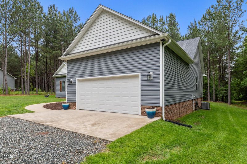 1850 Willie Pace Rd, Burlington, NC 27217