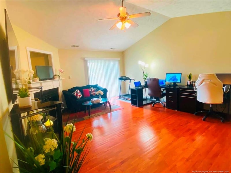 1851 Balmoral Dr, Fayetteville, NC 28304