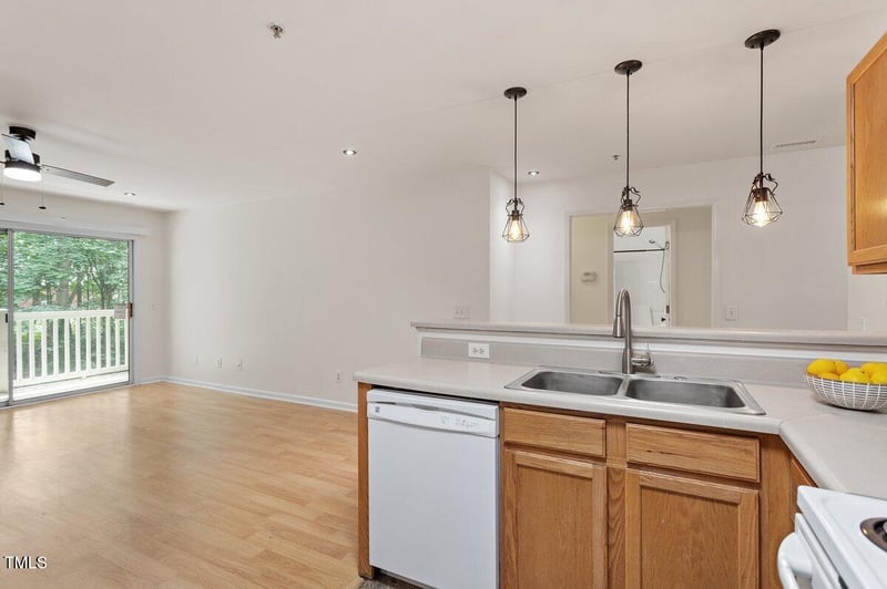 1851 Trailwood Heights Ln, Raleigh, NC 27603