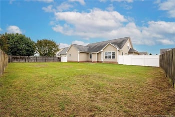 1852 Ellie Ave, Fayetteville, NC 28314