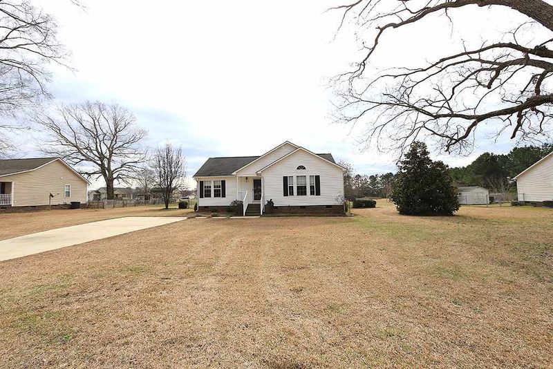 1855 Crantock Rd, Smithfield, NC 27577