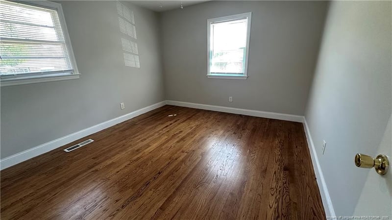 1855 Stanberry St, Fayetteville, NC 28301