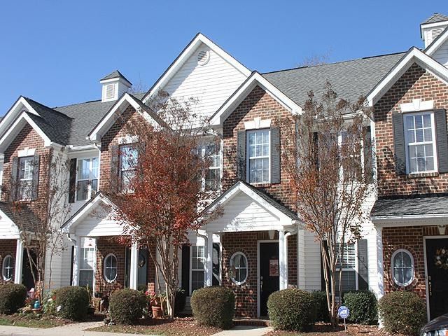 1857 Birmingham Dr #11 garage, Hillsborough, NC 27278