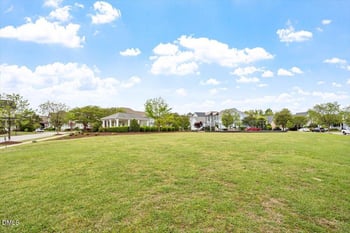 1859 Lake Glen Dr, Fuquay Varina, NC 27526