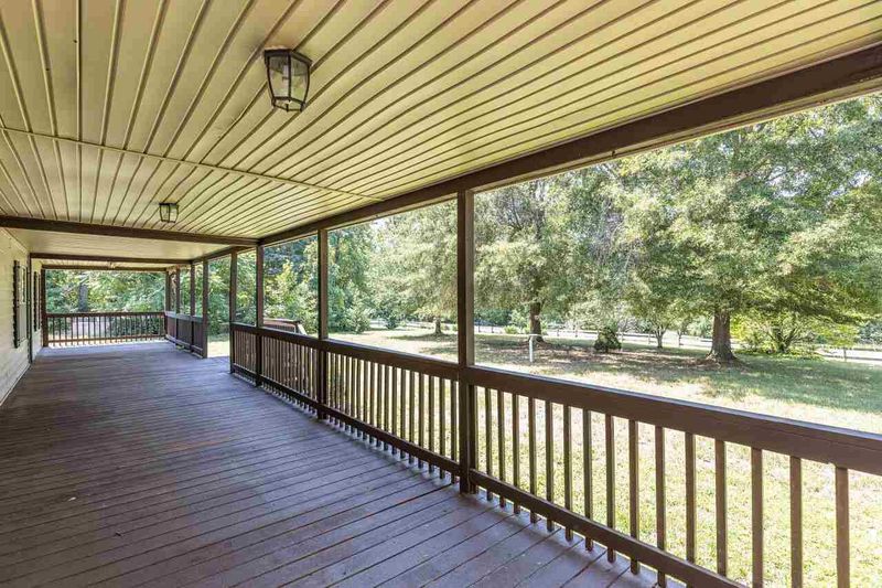 186 Beaver Creek Pw, Roxboro, NC 27574