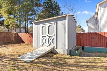 186 Crystal Spring Dr, Sanford, NC 27332