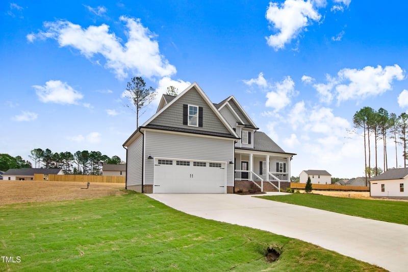 186 Gumtop Dr, Zebulon, NC 27597