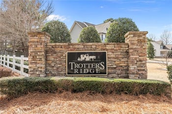 186 Kentucky Derby Ln, Lillington, NC 27546