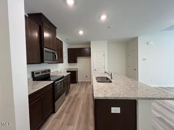 186 Parker Ln, Mebane, NC 27302